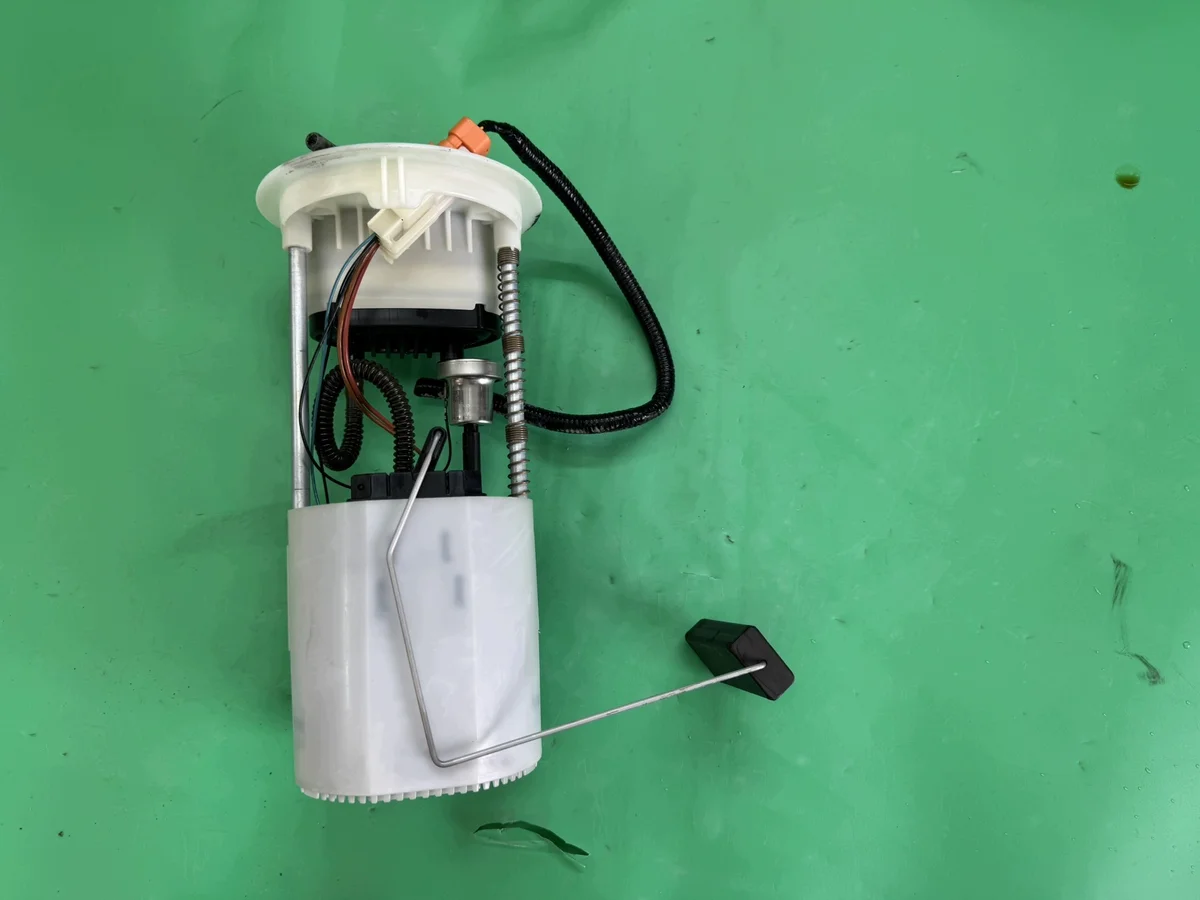 Brandstofpomp Suzuki SX4 Fiat Sedici 1.6