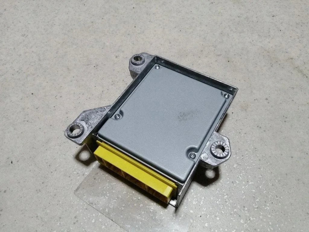 2014 Mazda 6 Airbag Control Module GHR157K30 image 3