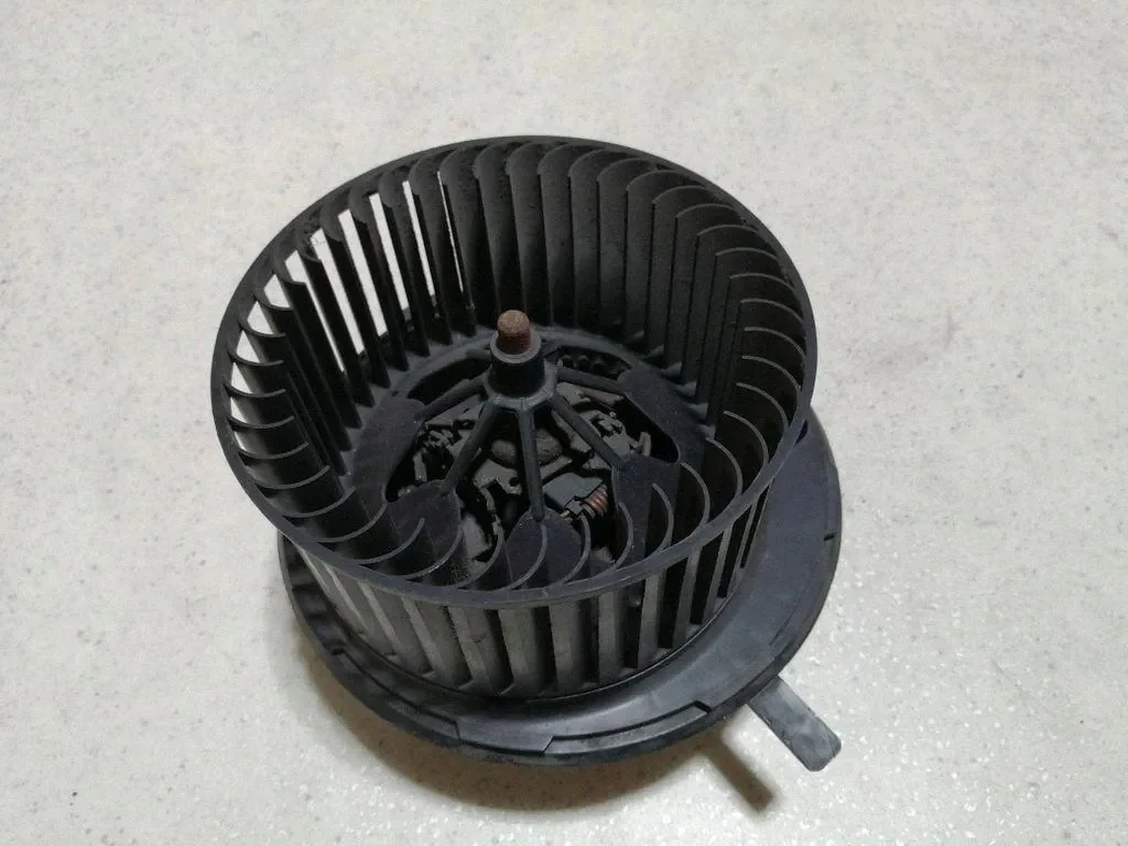 Ventilateur chauffage SEAT LEON II 995775T image 5