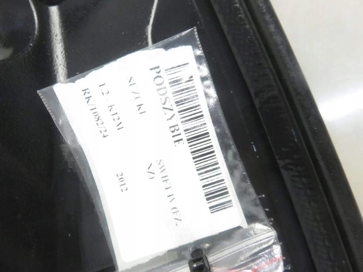 Pare-brise Suzuki Swift MK7 72375-68L3 2012 image 8