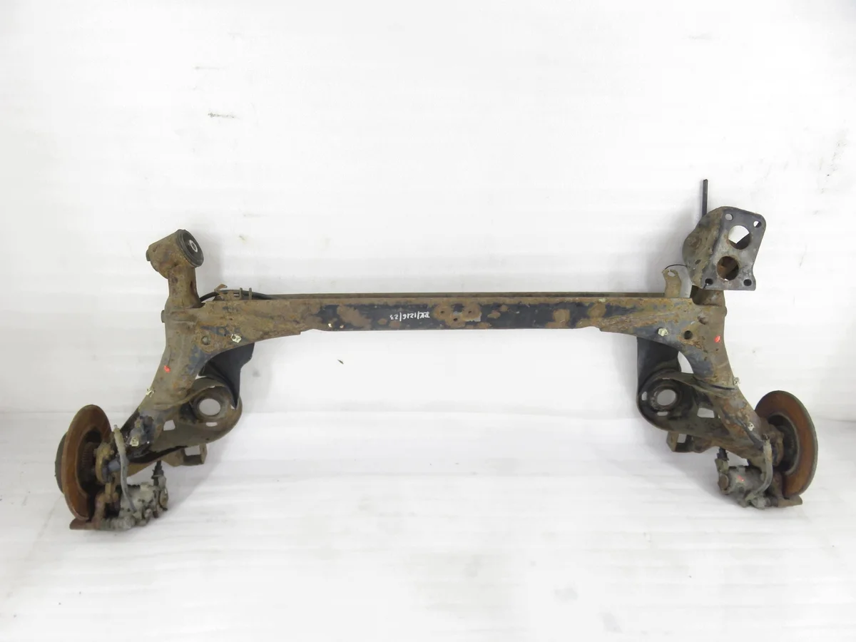 Bakre balk VW Golf IV (1J1) HB - Begagnad