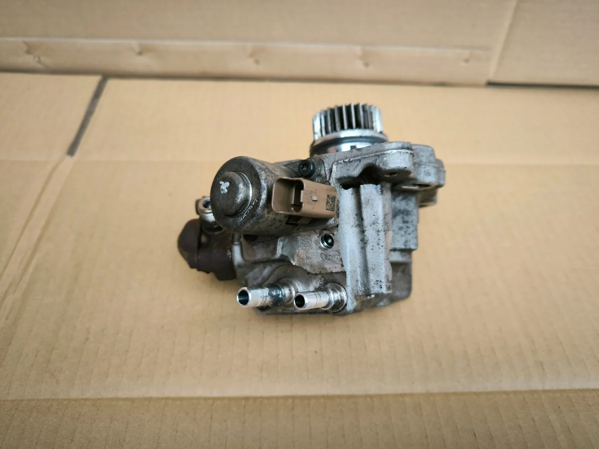 Pompe injection Ford Mondeo MK5 2.0 TDCI image 6
