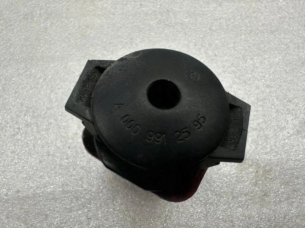 Suporte Motor Mercedes-Benz E W212 A0009912595 image 4