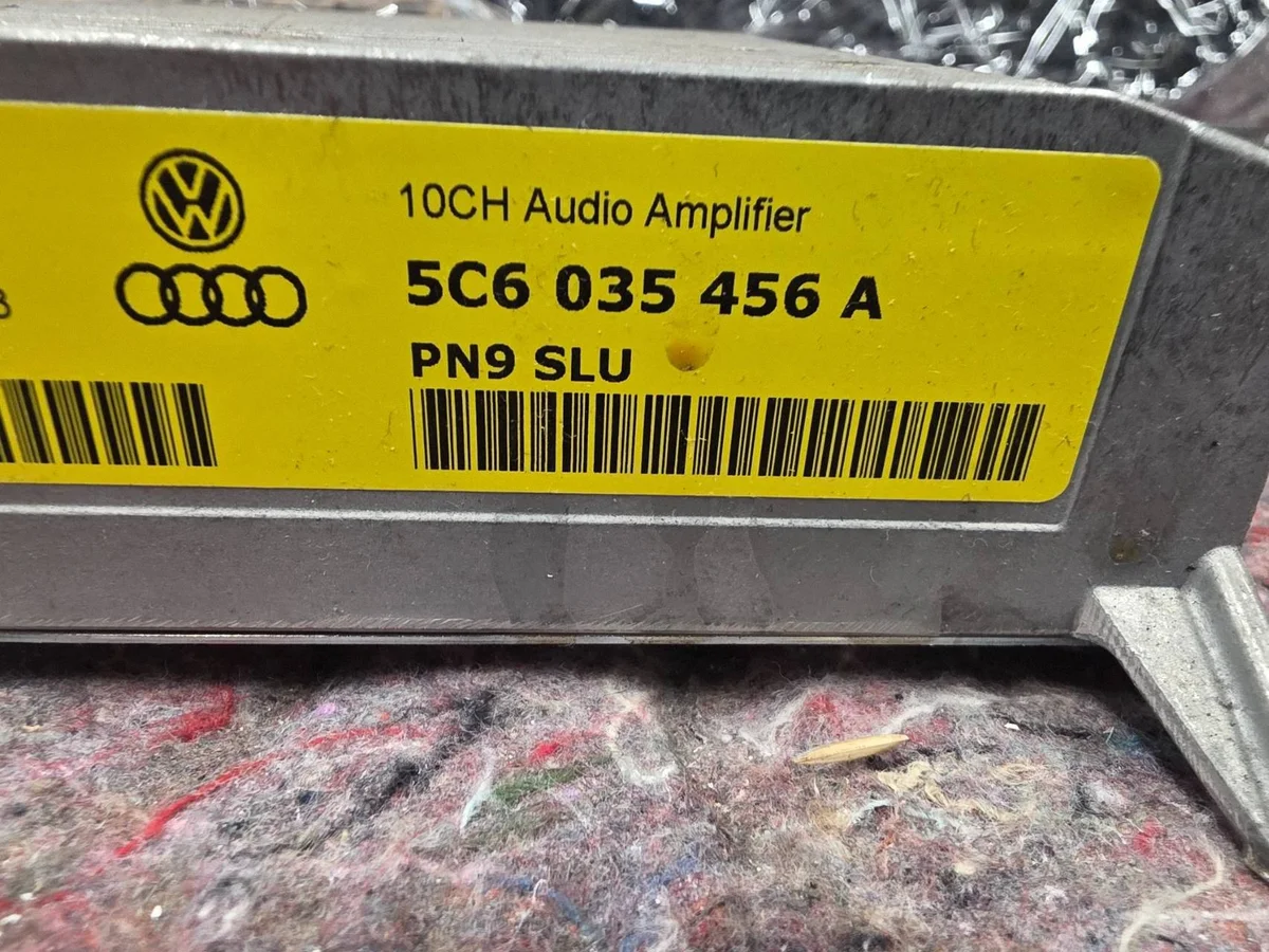 Amplificador Skoda Superb B6 5C6035456A Usado image 3