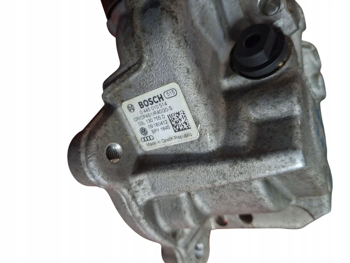 VW Touran 2.0 TDI Injection Pump 03L130755D image 3
