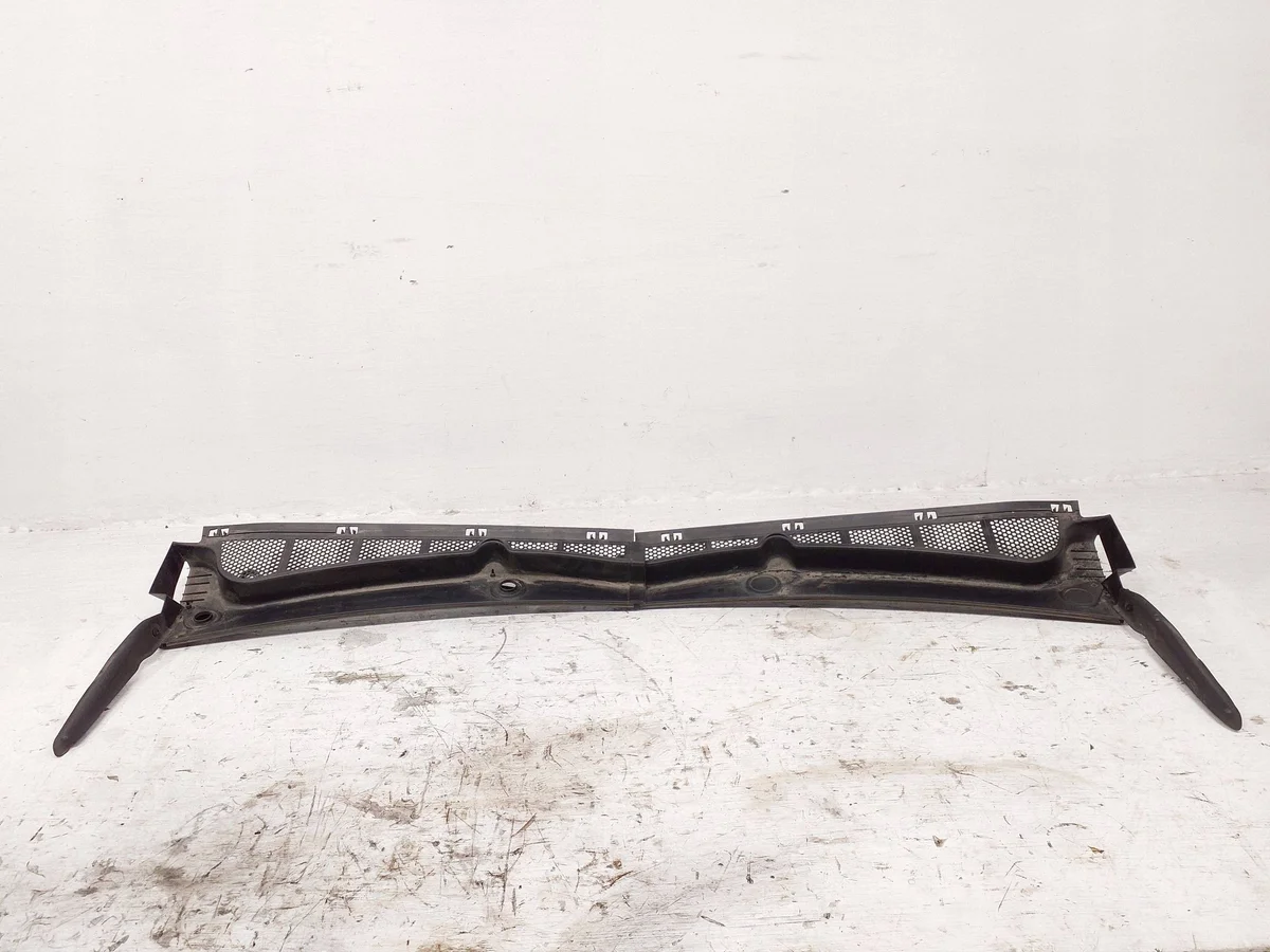 Peugeot Partner III Podszybie 9816567880 Usado