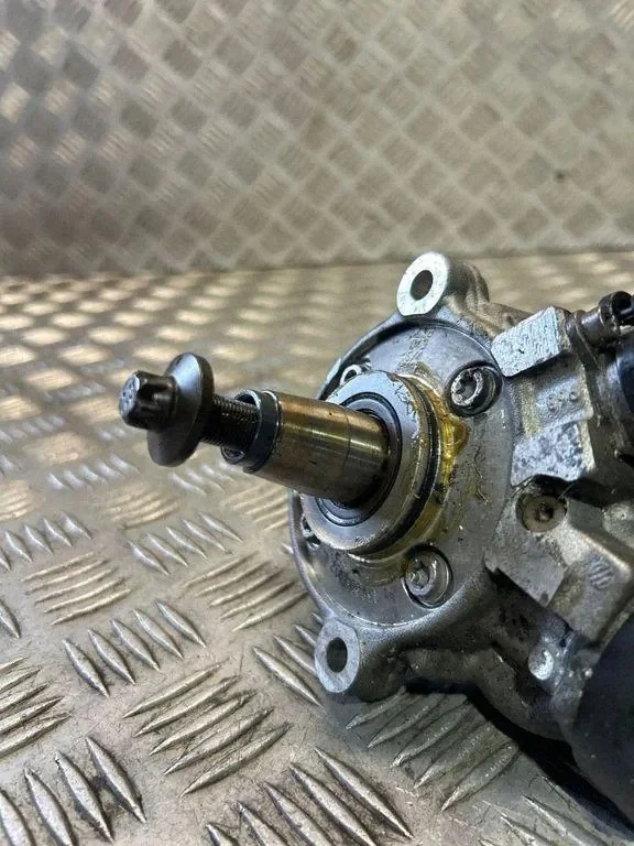 Bränslepump BMW 3 2022 OEM 8579230 image 5
