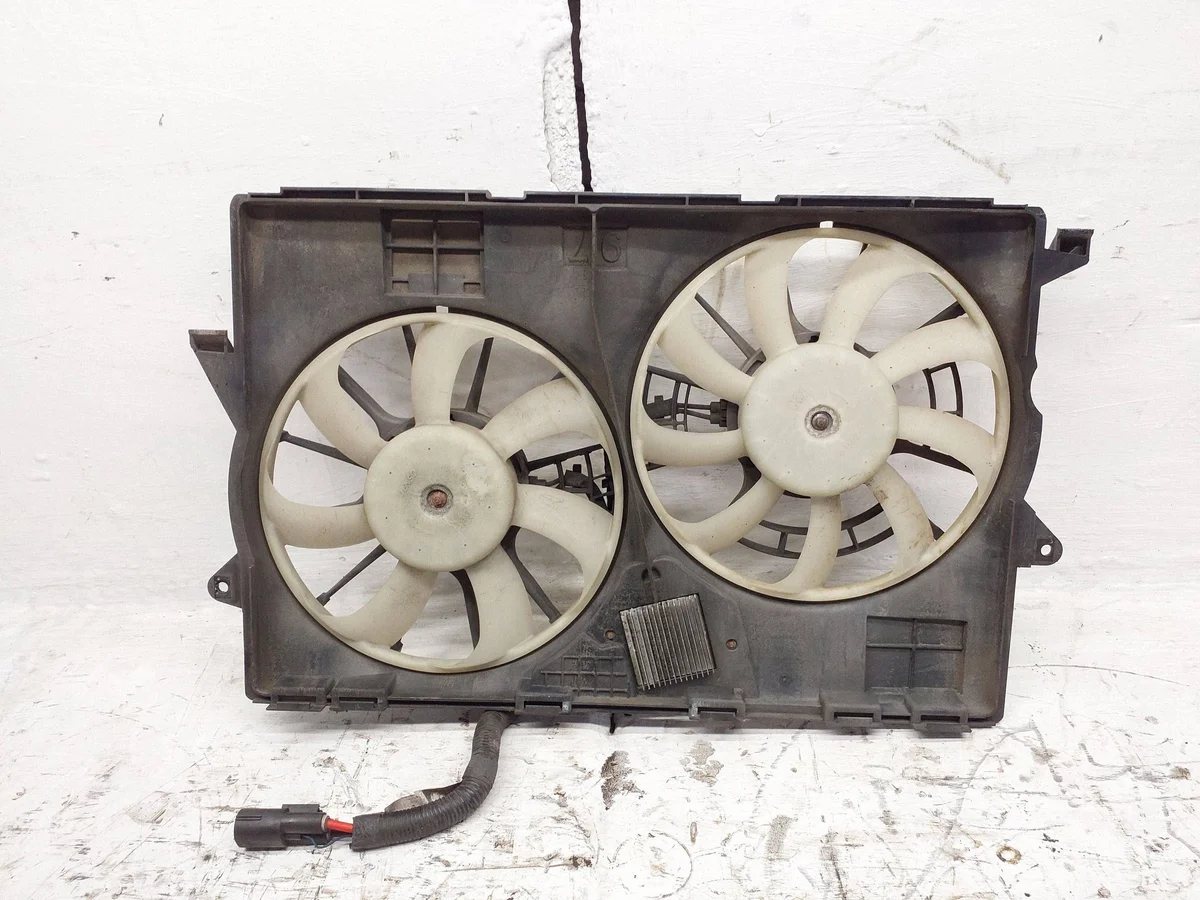 2014 Jeep Cherokee Radiator Fan 52014618AG
