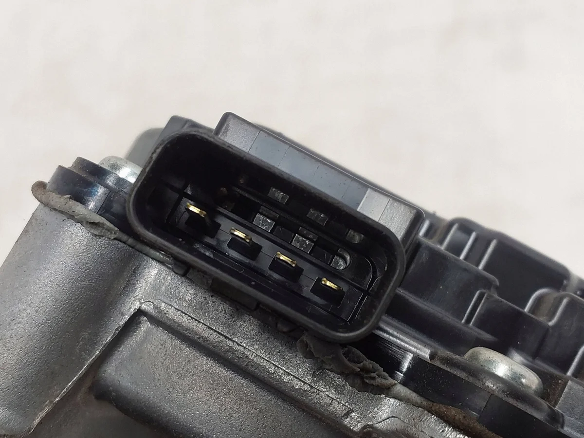 2025 Lexus UX Torkarmotor 8511076110 image 3
