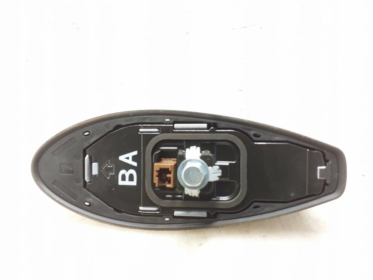 Antena GPS Lexus UX 2025 Usada JUR297153 image 3