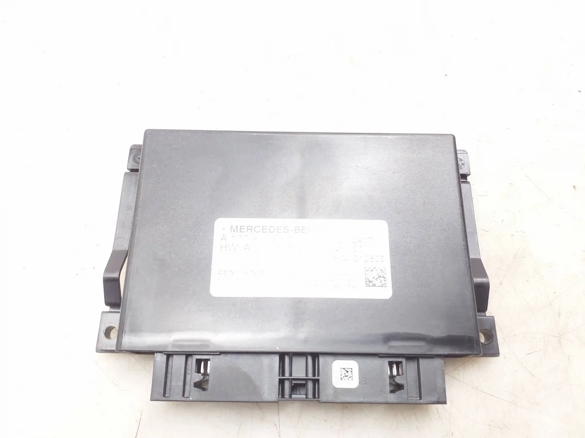 Boîtier de commande boîte auto Mercedes A1779005317