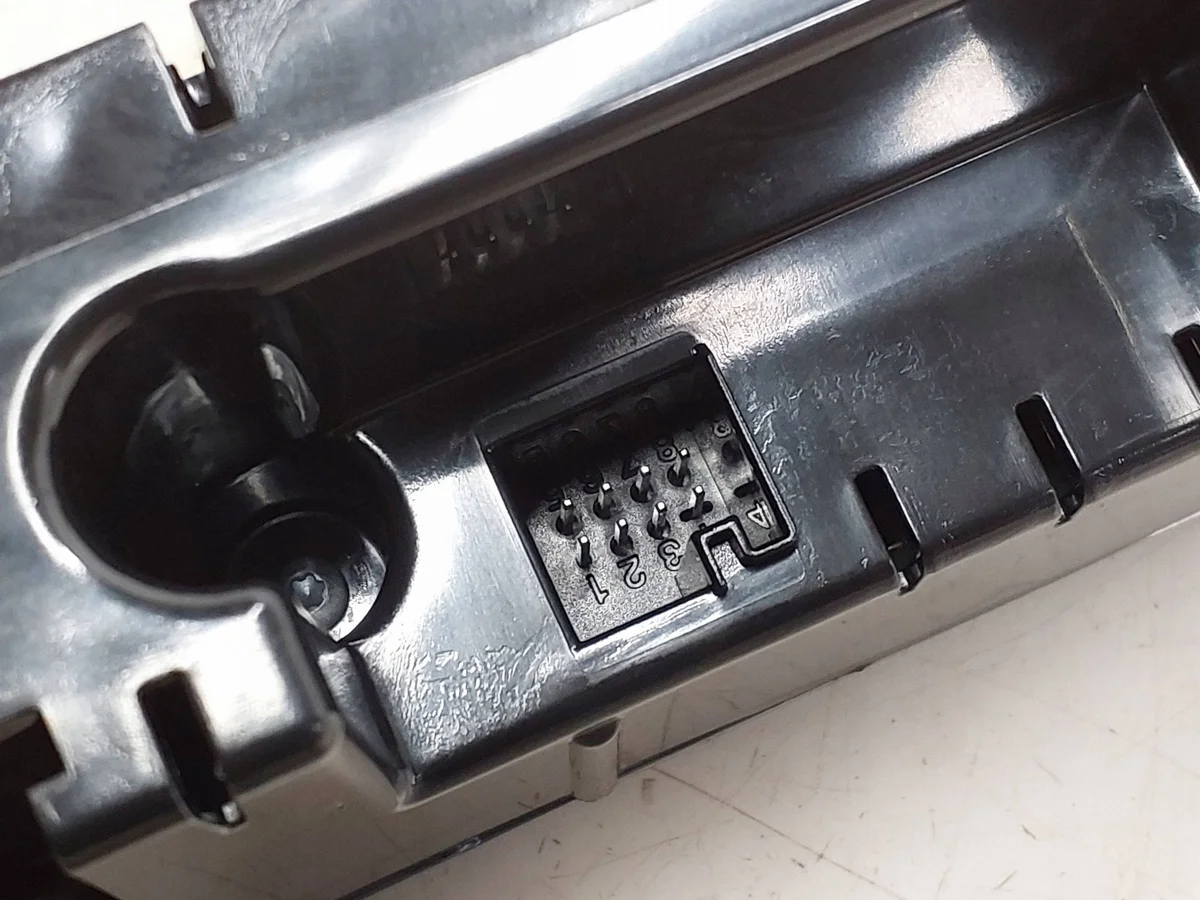 Mercedes CLA X118 Climate Control Panel A2479056903 image 6