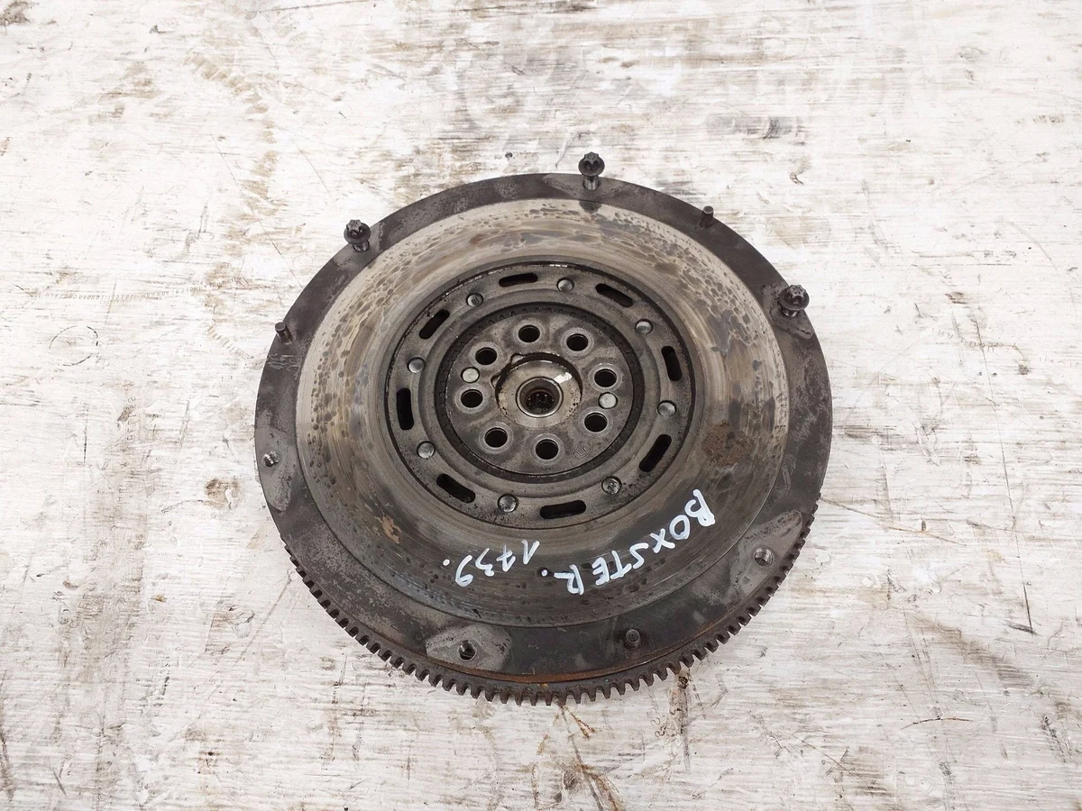 Porsche 986 kaksoismassapyörä OE 98611401205