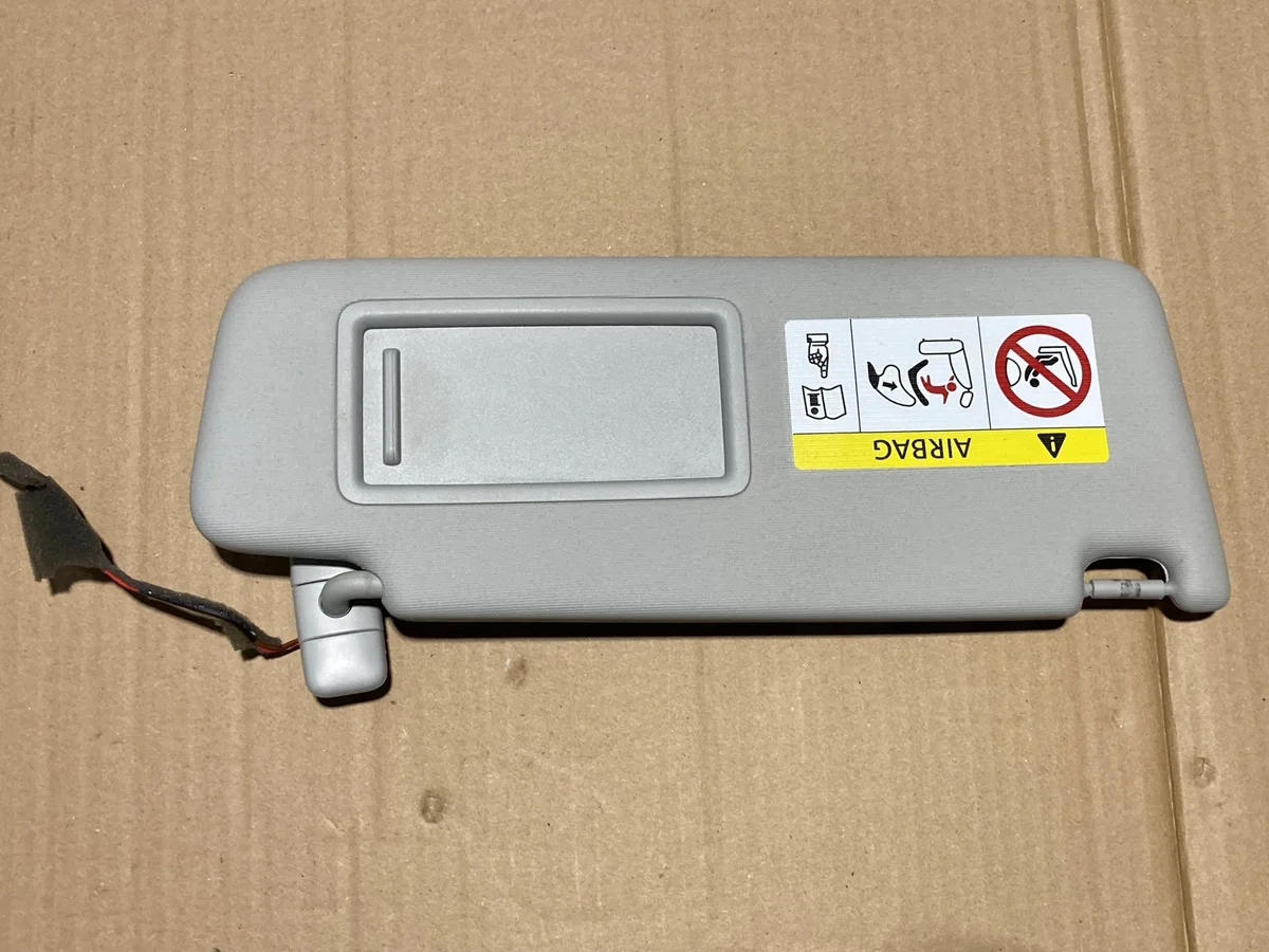 Parasoleggi VW Golf VII usato OEM 5G0857552DB
