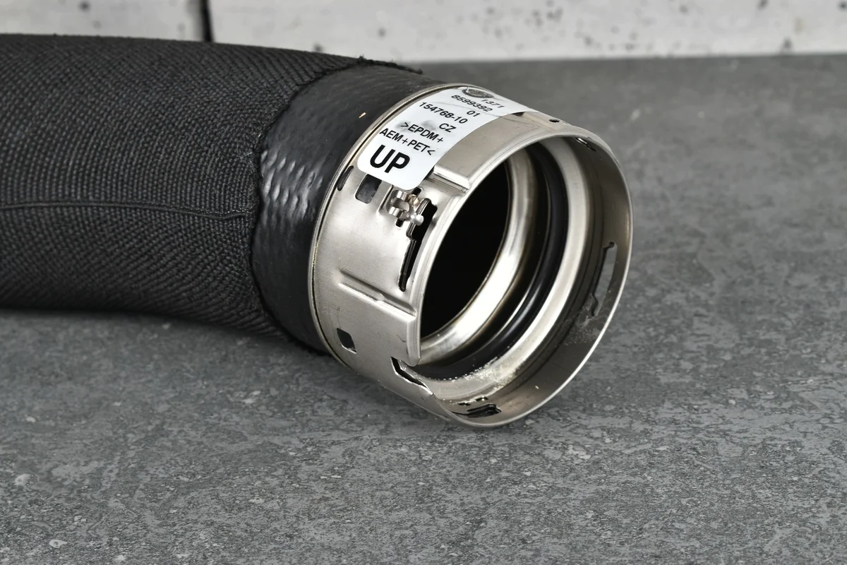 Ladedruckrohr BMW X5 G05 X6 G06 5 G30 G31 image 4