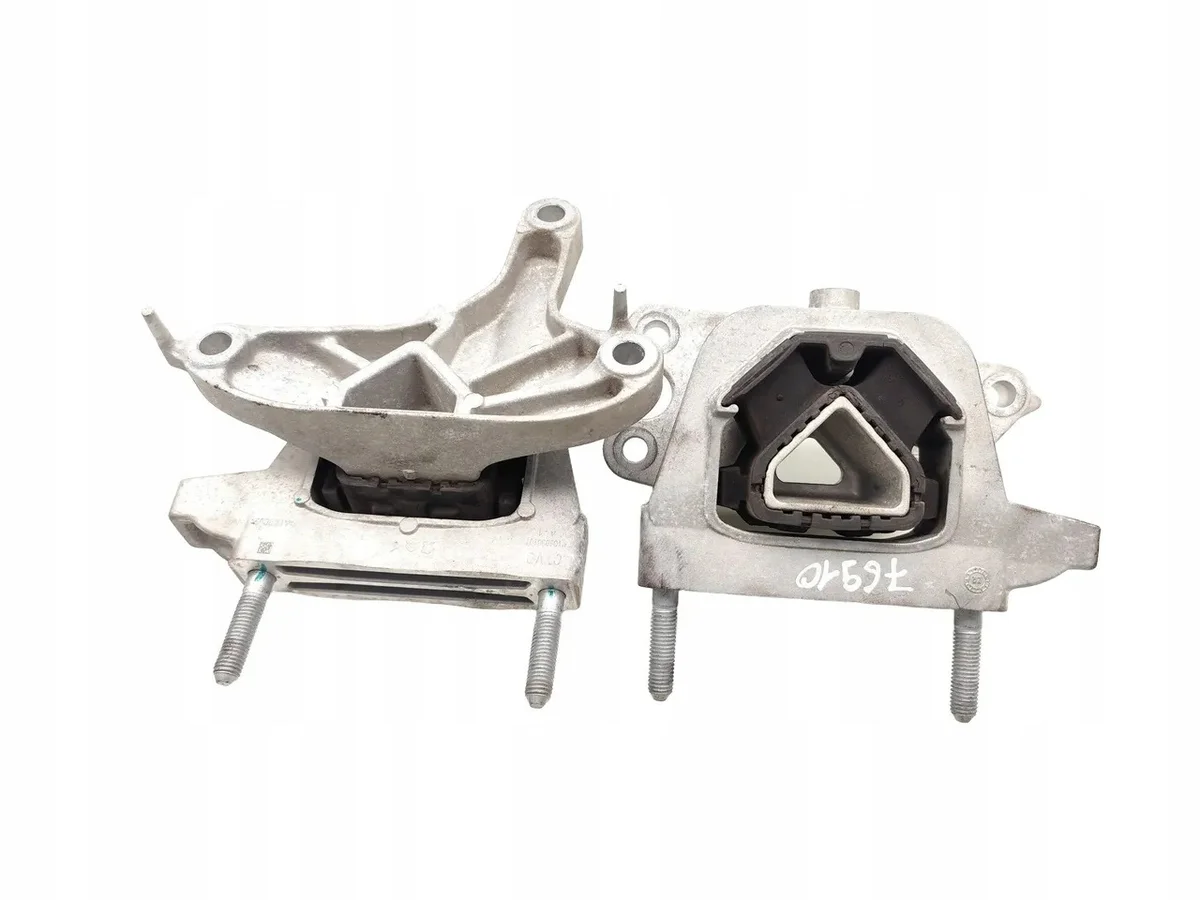 Vauxhall Mokka Engine Mount 9826583880 image 6