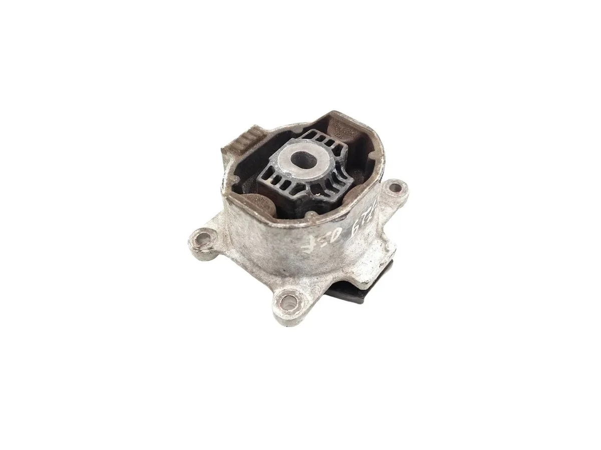 Jaguar I-Pace Engine Mount ENAC46000D-F Used