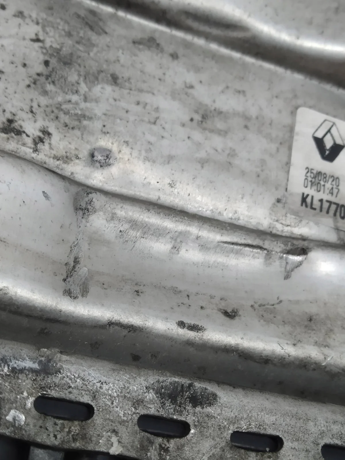 Dacia OE 144967867R Intercooler Usado image 3