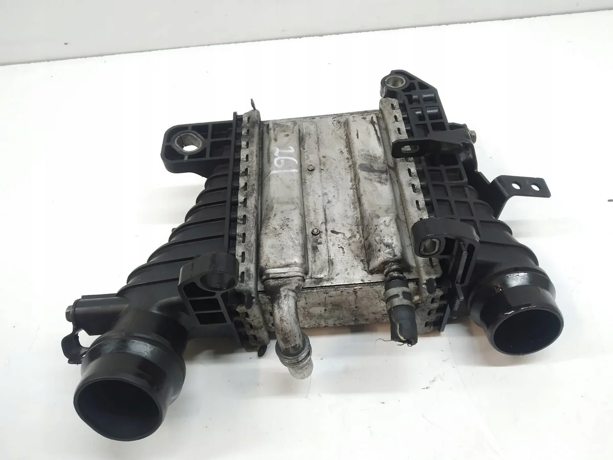 Dacia OE 144967867R Intercooler Usado image 4