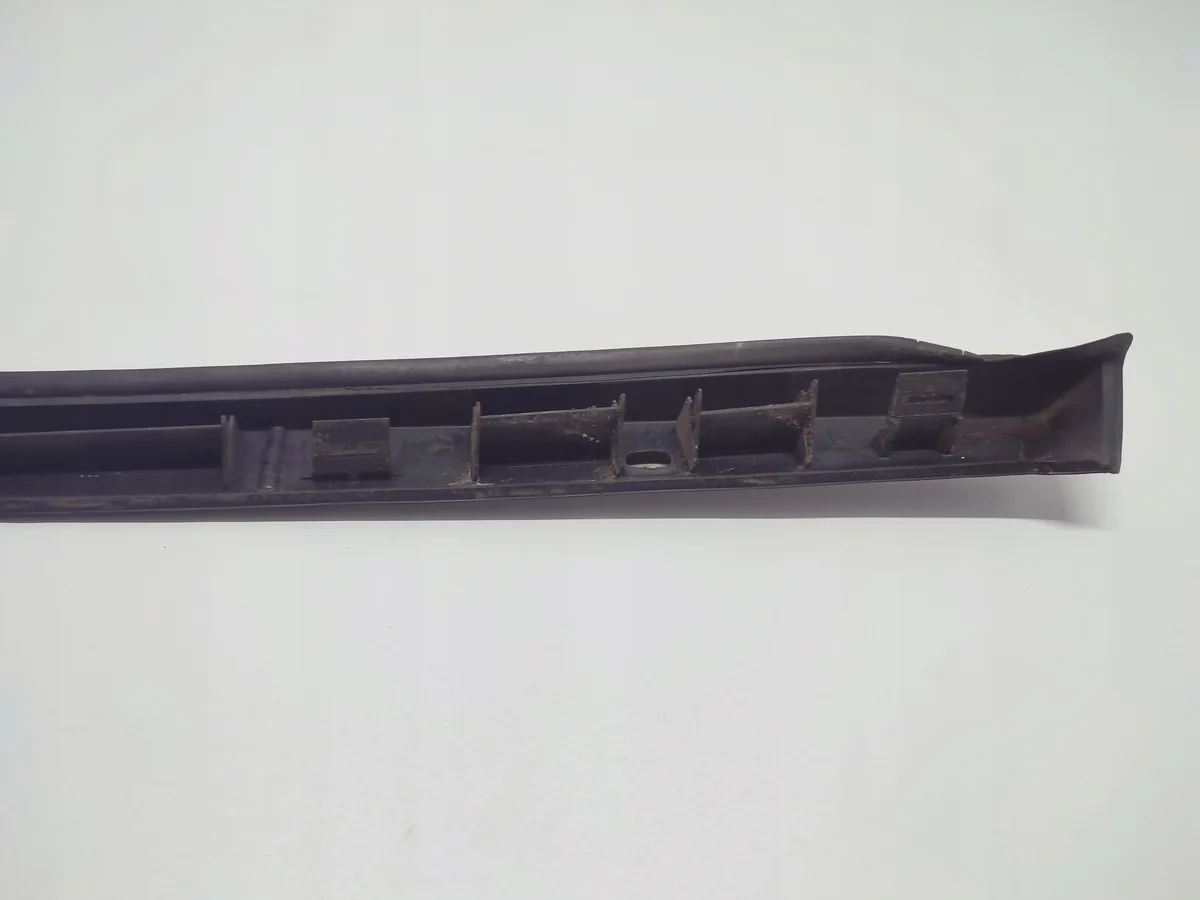 Friso do Para-brisa Citroen C5 III X7 Direito Usado image 9