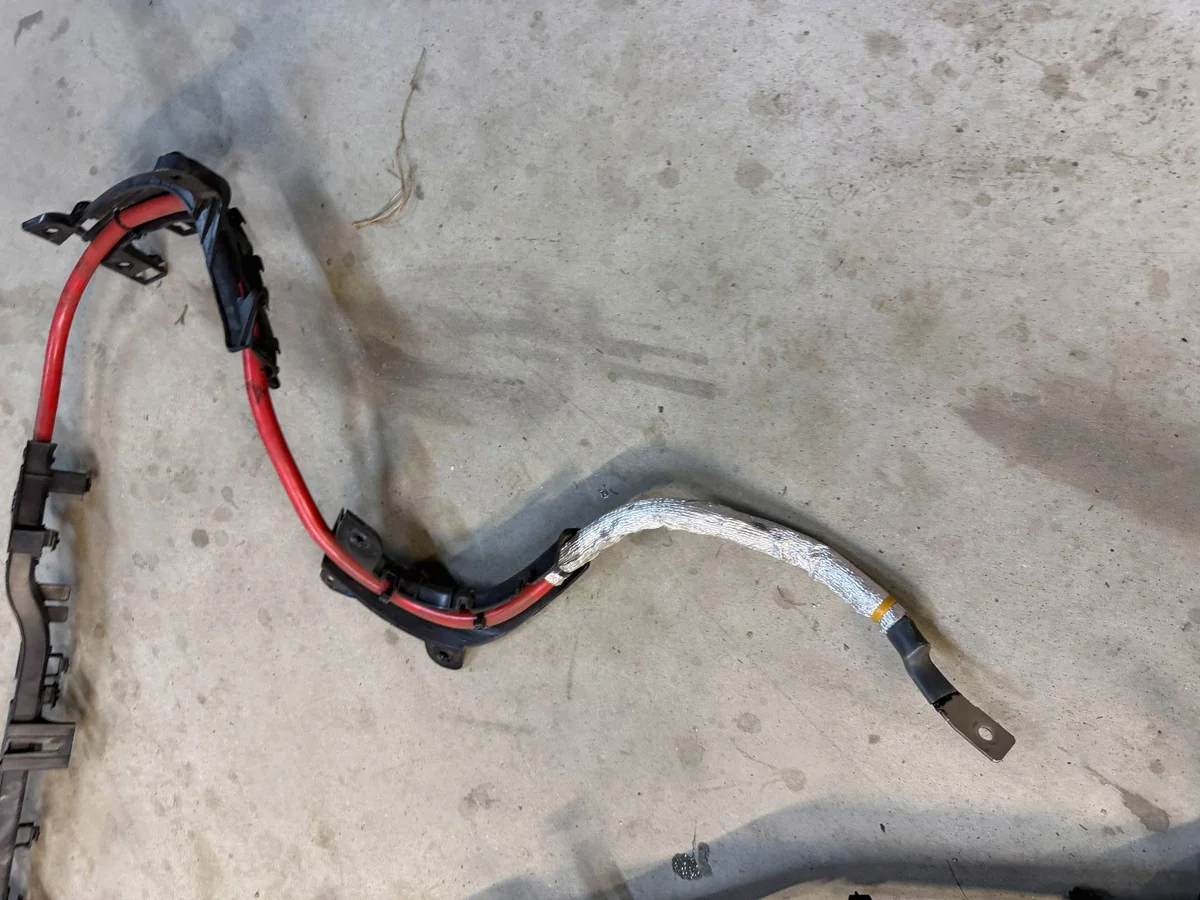 BMW X7 G07 2021 Klema plusowa 9442597 image 3