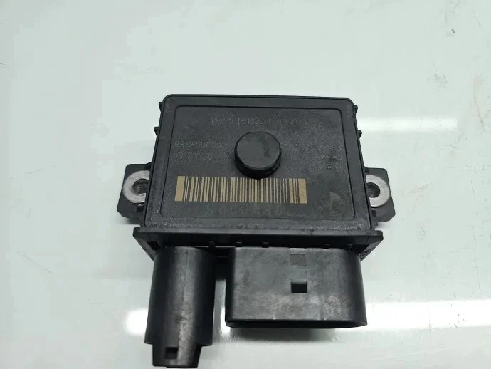 Relé BMW 5 (E60) Usado OEM 7798000-05