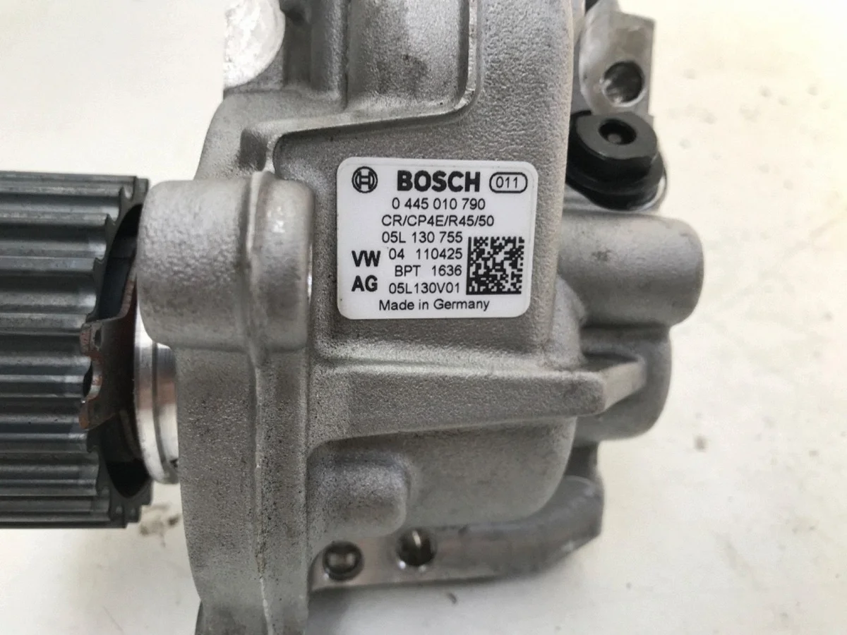 VW Tiguan III 2.0 TDI Pumpe 05L130755 image 7