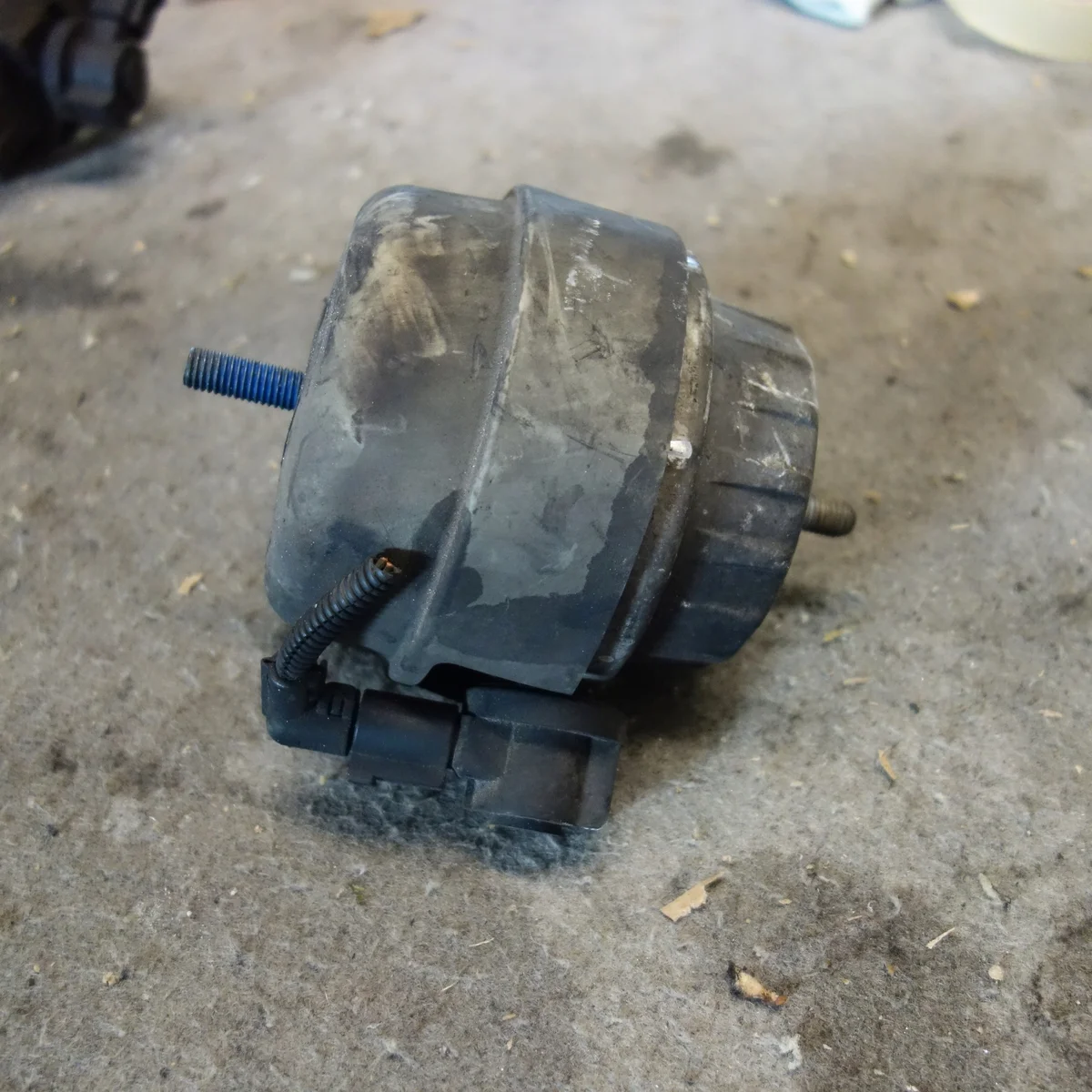 Audi A6 C6 2.7 3.0 TDI Engine Mount 4F0199382H