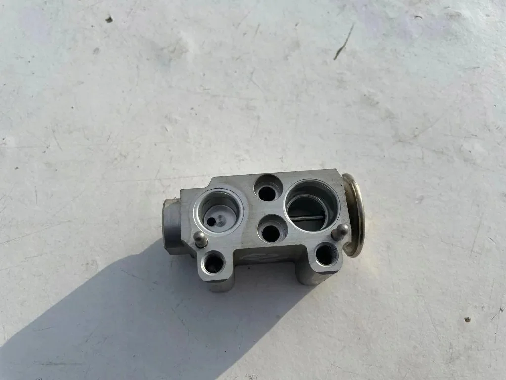 BMW Serie 3 Klimaanlage Expansionsventil image 6