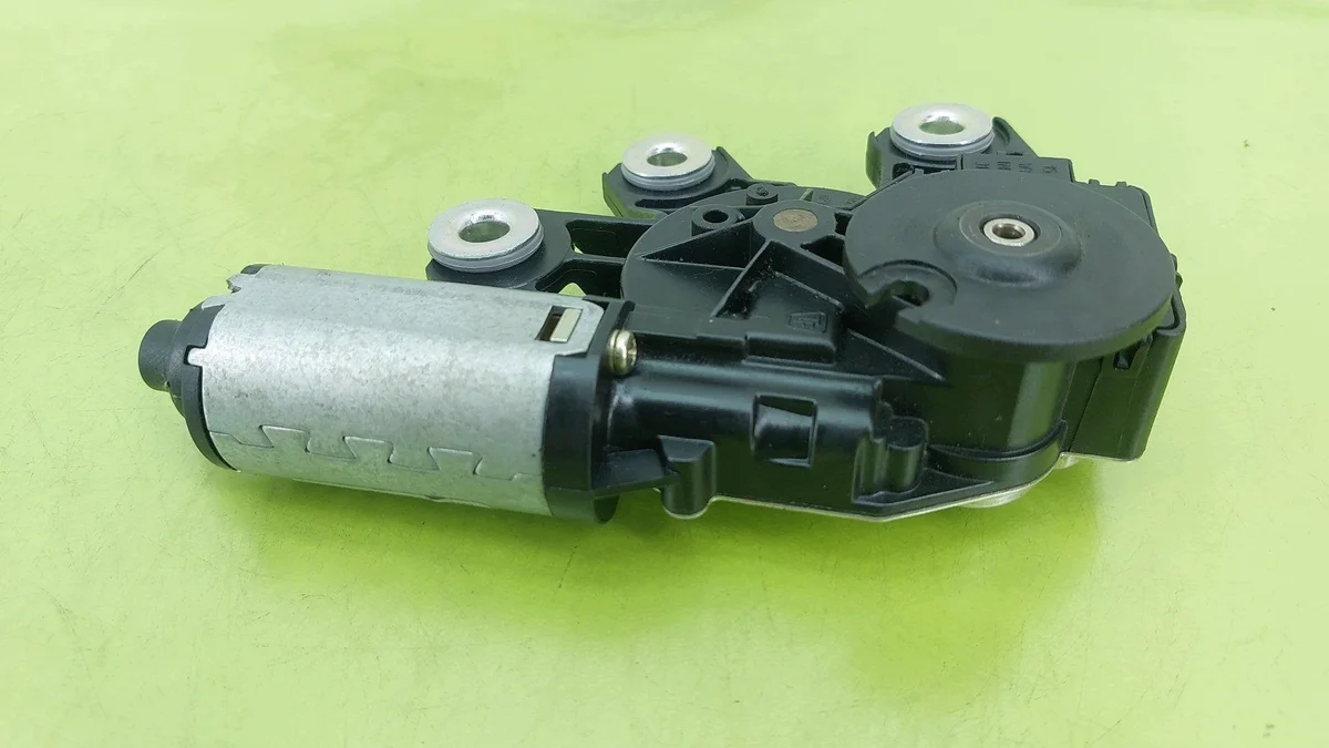 Motor limpiaparabrisas trasero VW Touareg I image 3