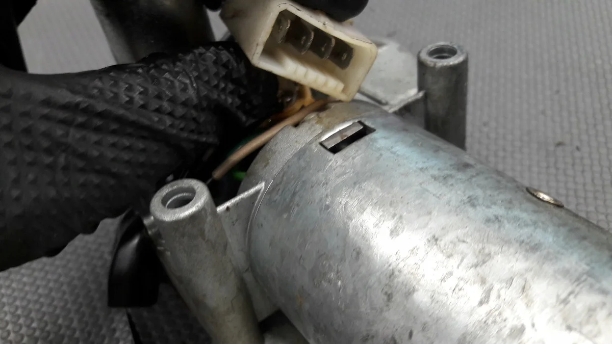 Motor Scheibenwischer hinten Peugeot 405 image 7