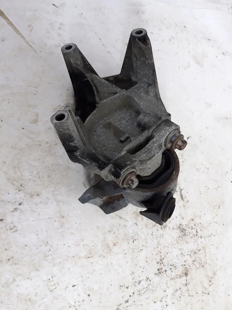 OPEL CORSA E 1.4 Support moteur occasion