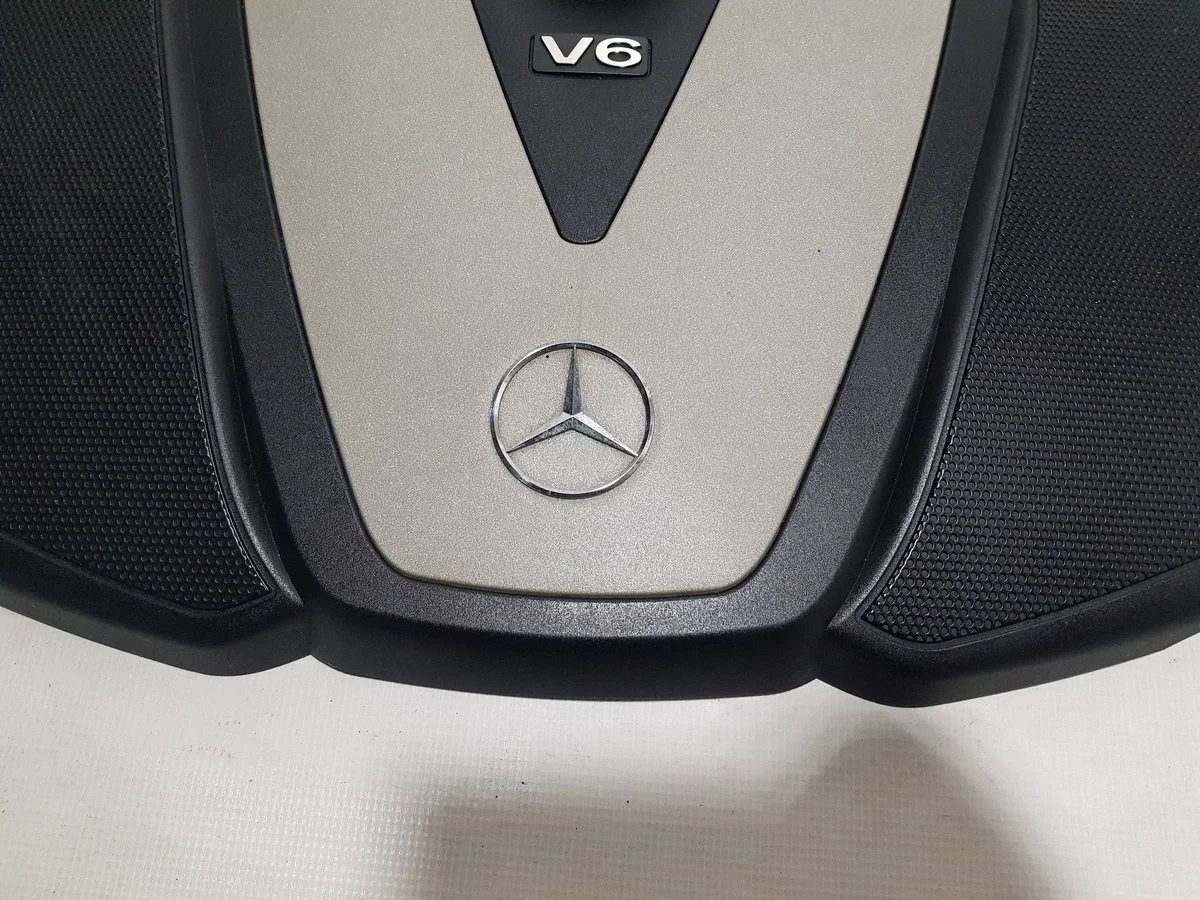 Cubierta de motor Mercedes A6420101667CEE image 3