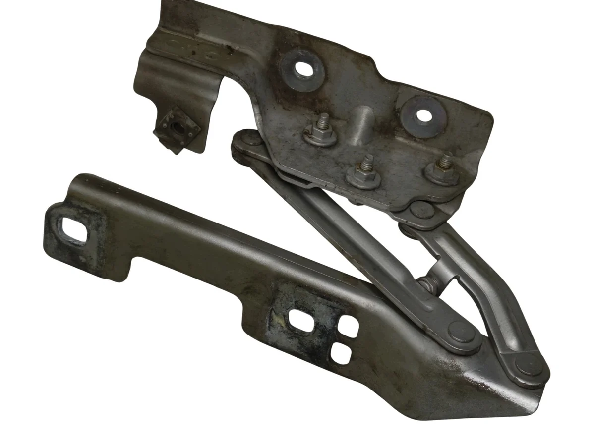 Opel Astra J saranat konepelti, hopea image 6