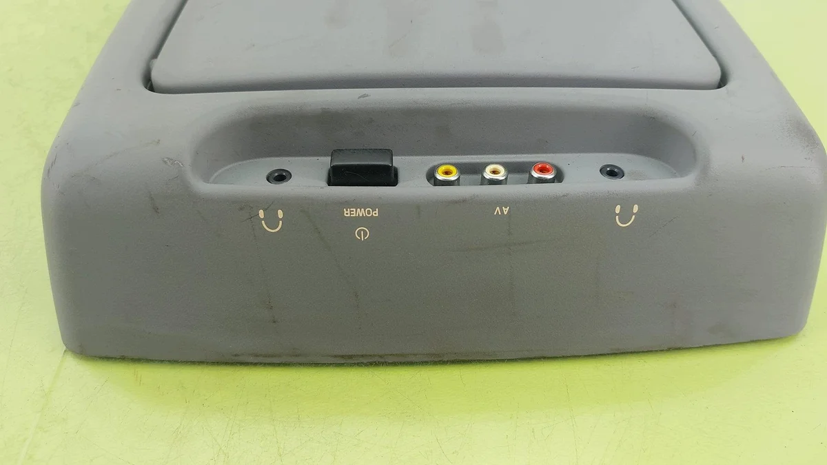 Radio DVD Display VW Touareg 2002-2010 image 7