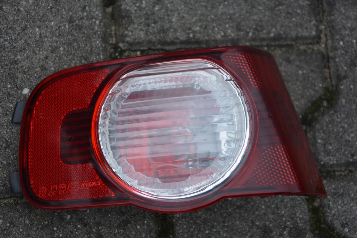 Dimlykta Vänster Bak Citroen C3 Picasso image 3