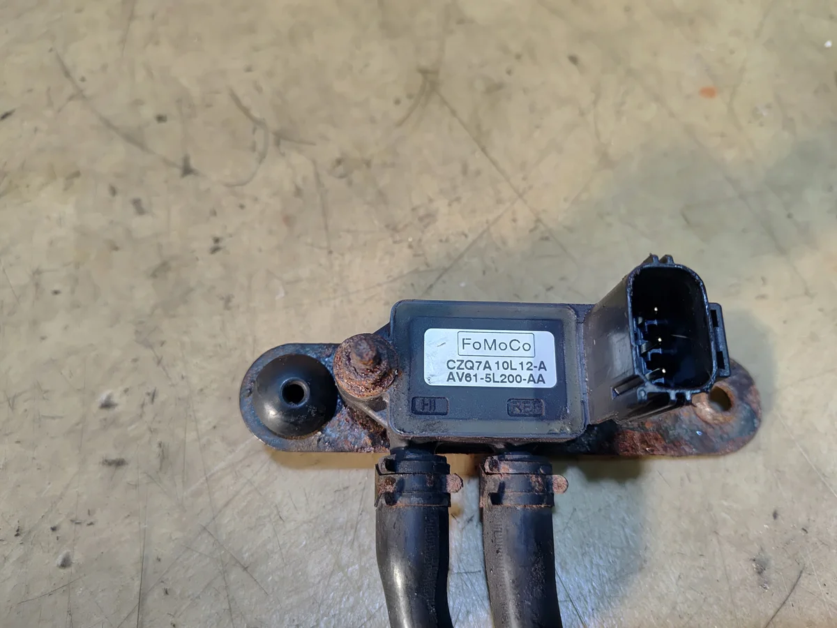DPF Exhaust Pressure Sensor Ford C-MAX MK2 image 3