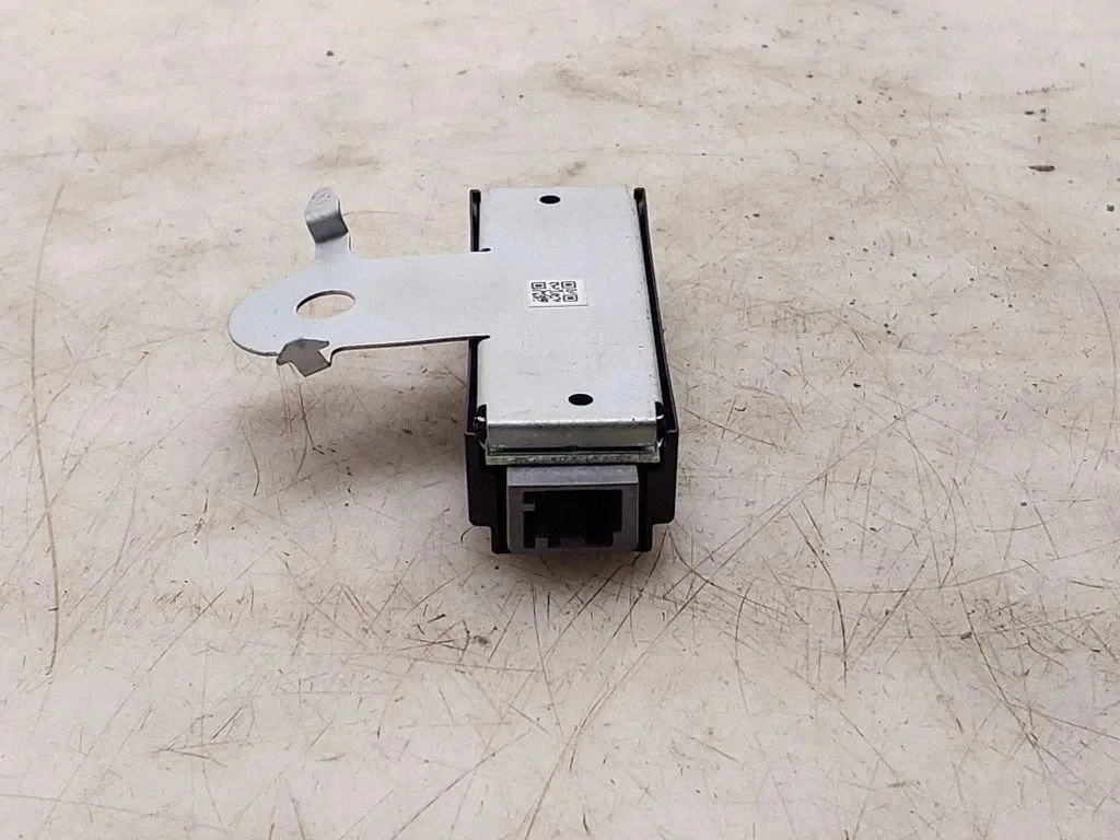 Amplificateur d'antenne Lexus RZ 8630048351 image 3