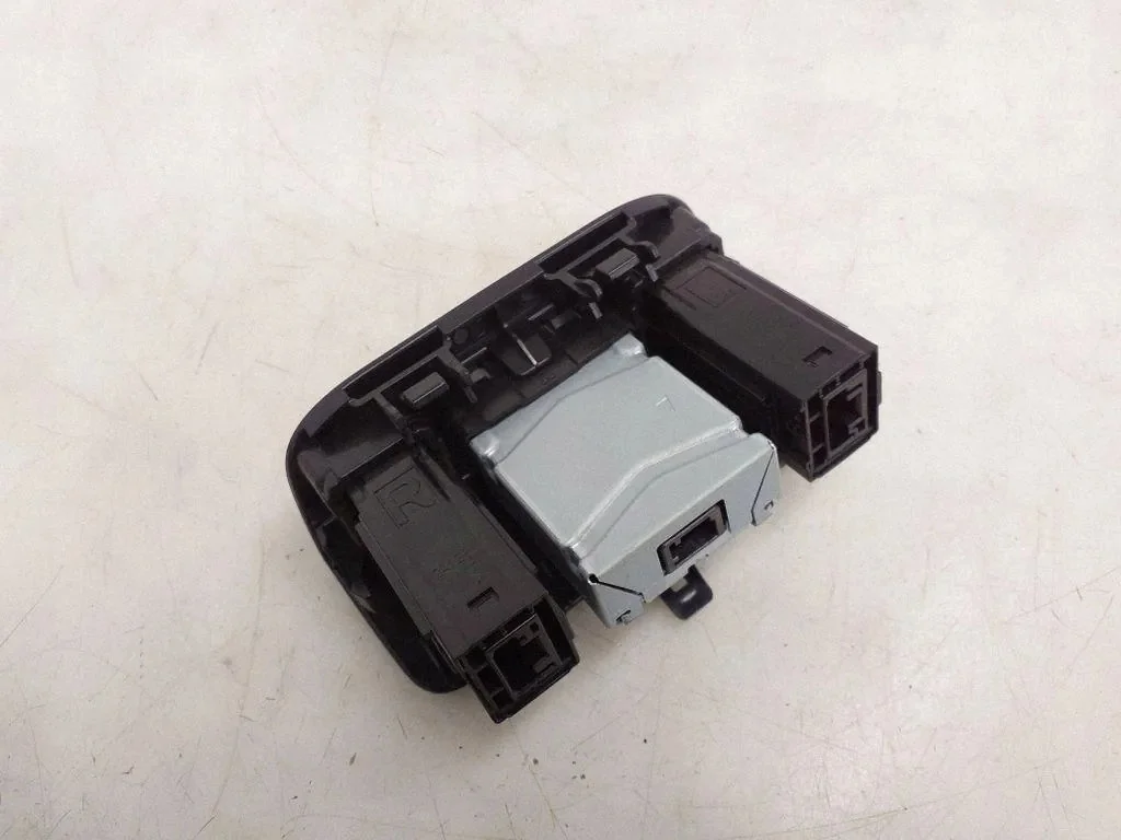 USB Lexus ES 8553278010 Usado image 3