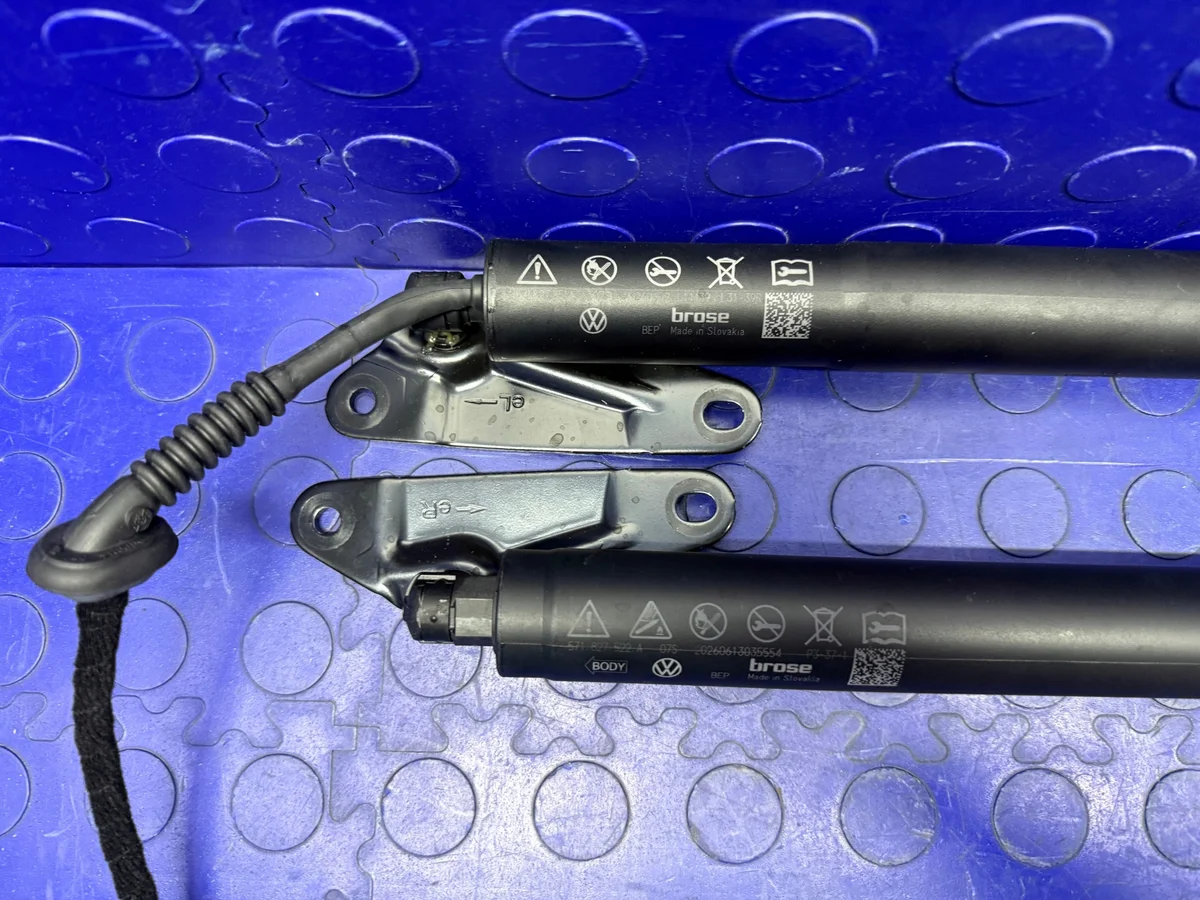 Heckklappendämpfer VW Tiguan III links rechts image 5