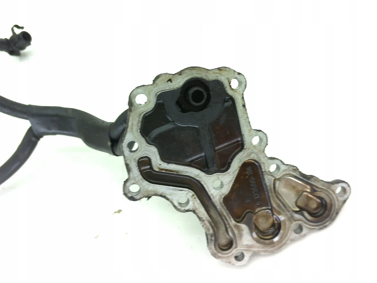 Audi Q7 4L Tampa Corrente 079103704EX Usada image 3