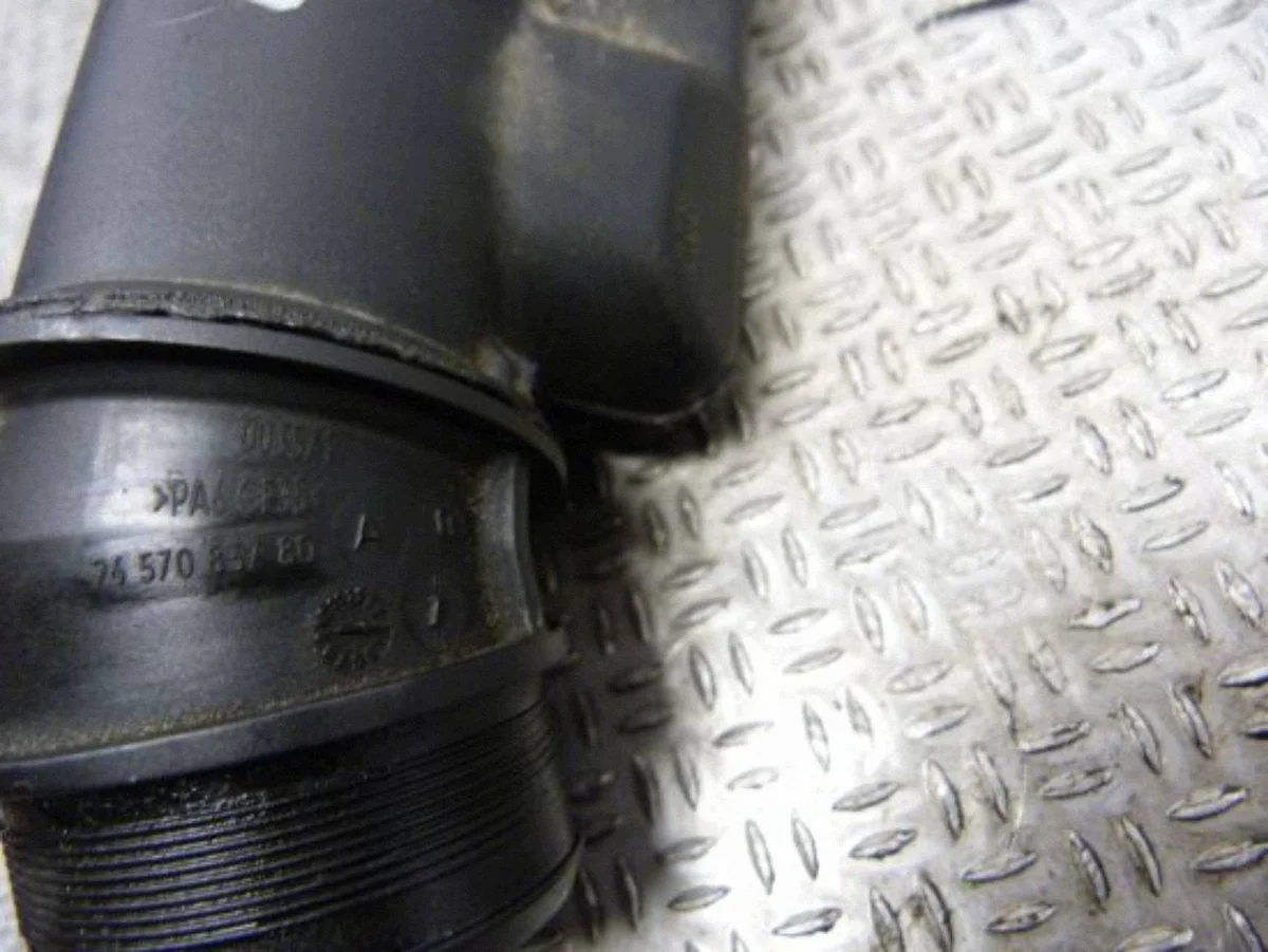 Durite d'admission turbo Peugeot 307 9657085780 image 3