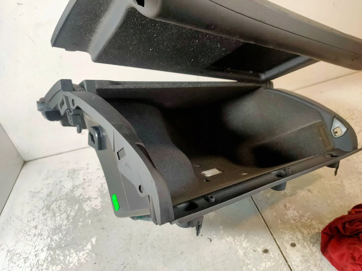 Vano portaoggetti Audi A4 B6 nero image 3