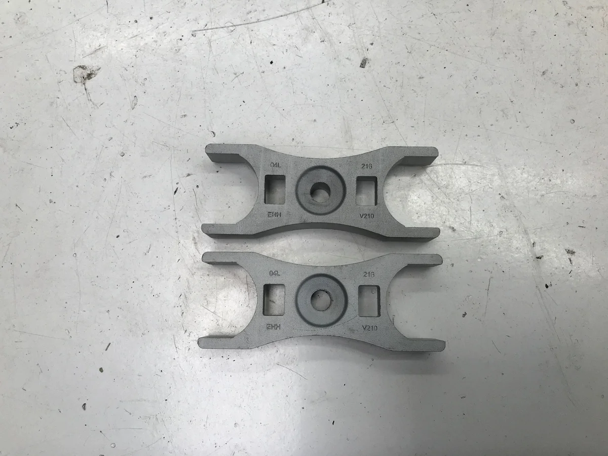 VW Tiguan 3 Injector Mount 04L216 thumbnail 1