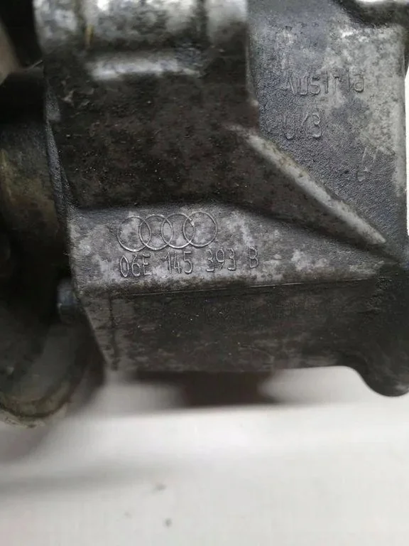 Stöd för servopump Audi A6 S6 C6 4F image 5