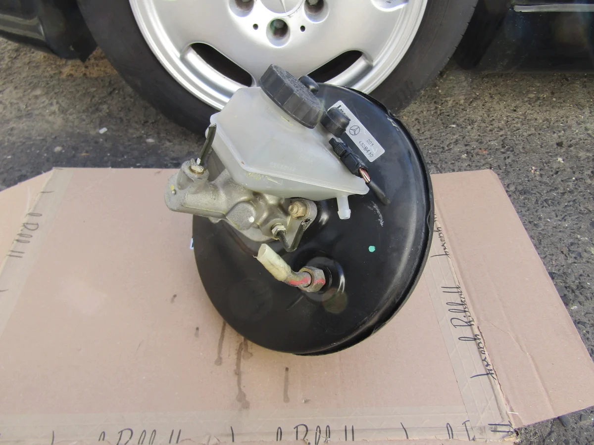 Servofrein avec pompe Mercedes W124 2.5D