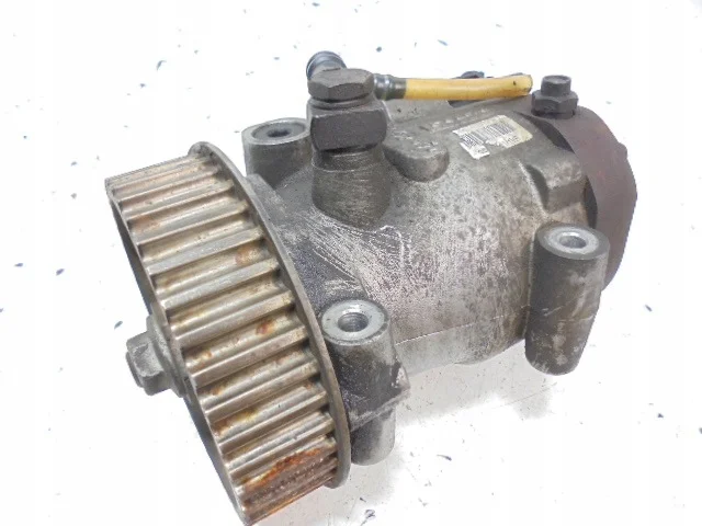 Renault 8200057346 Injectiepomp Gebruikt image 5