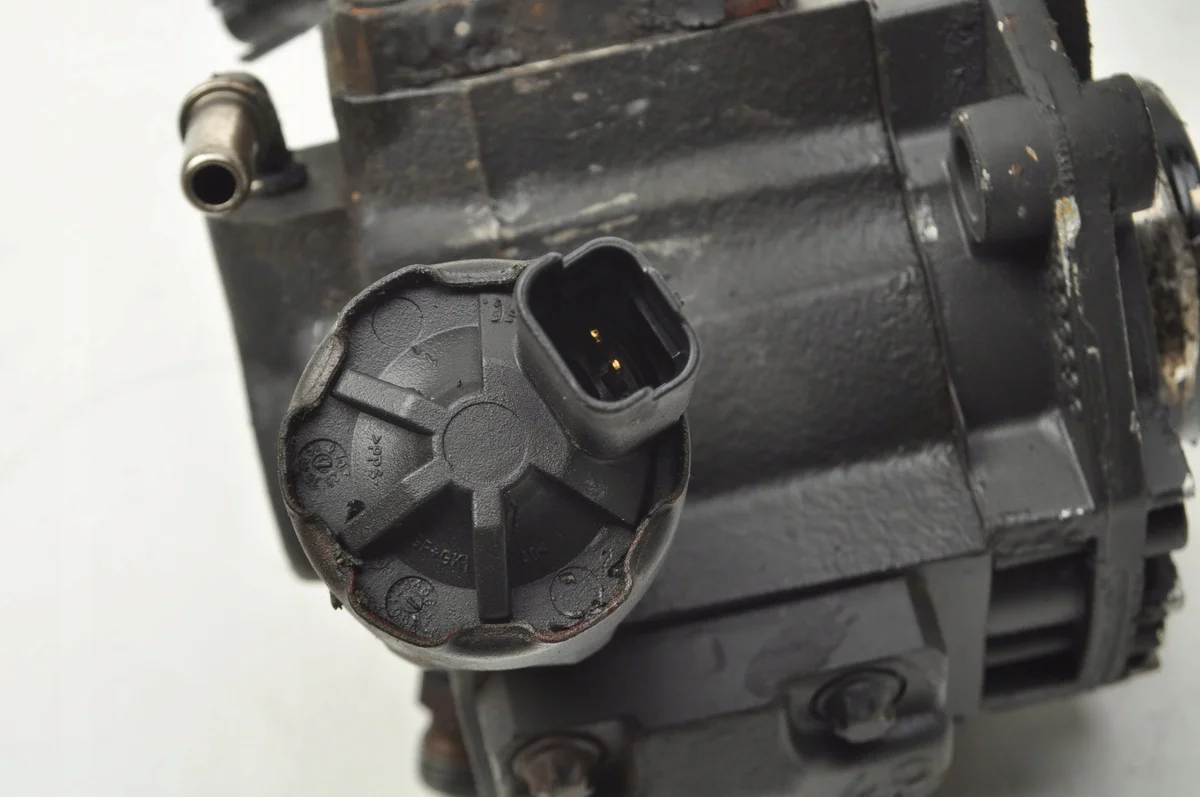 Citroen Jumpy II 2.0 HDI Injectiepomp 9683623780 image 3