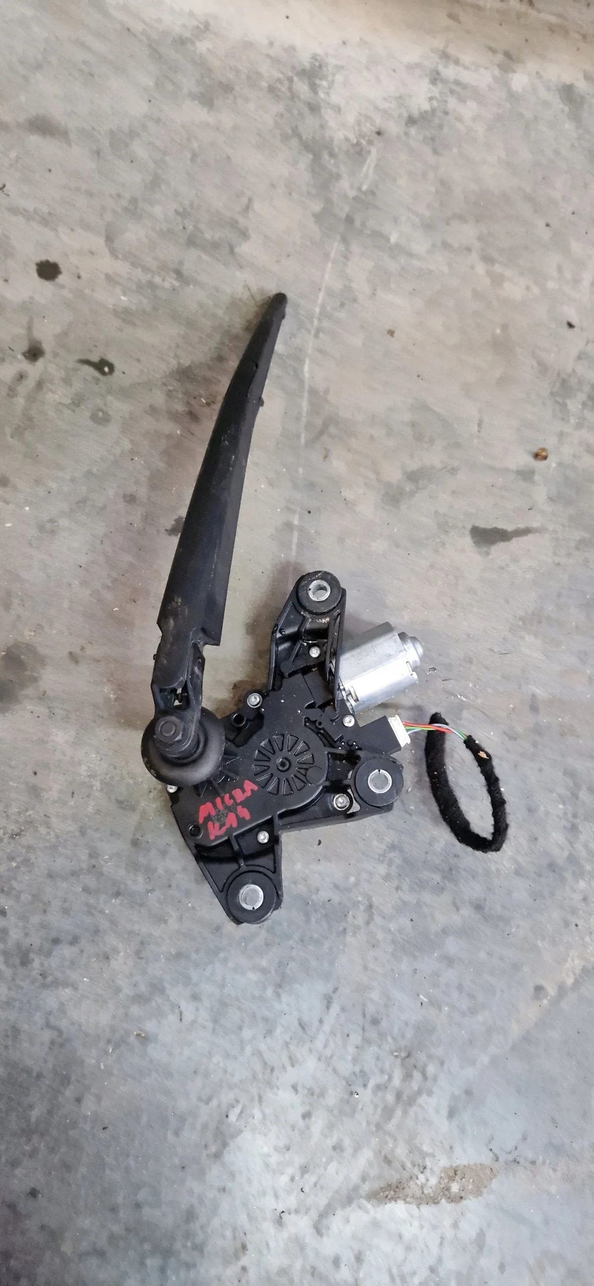 Motor limpador traseiro Nissan Micra K14 0330205079