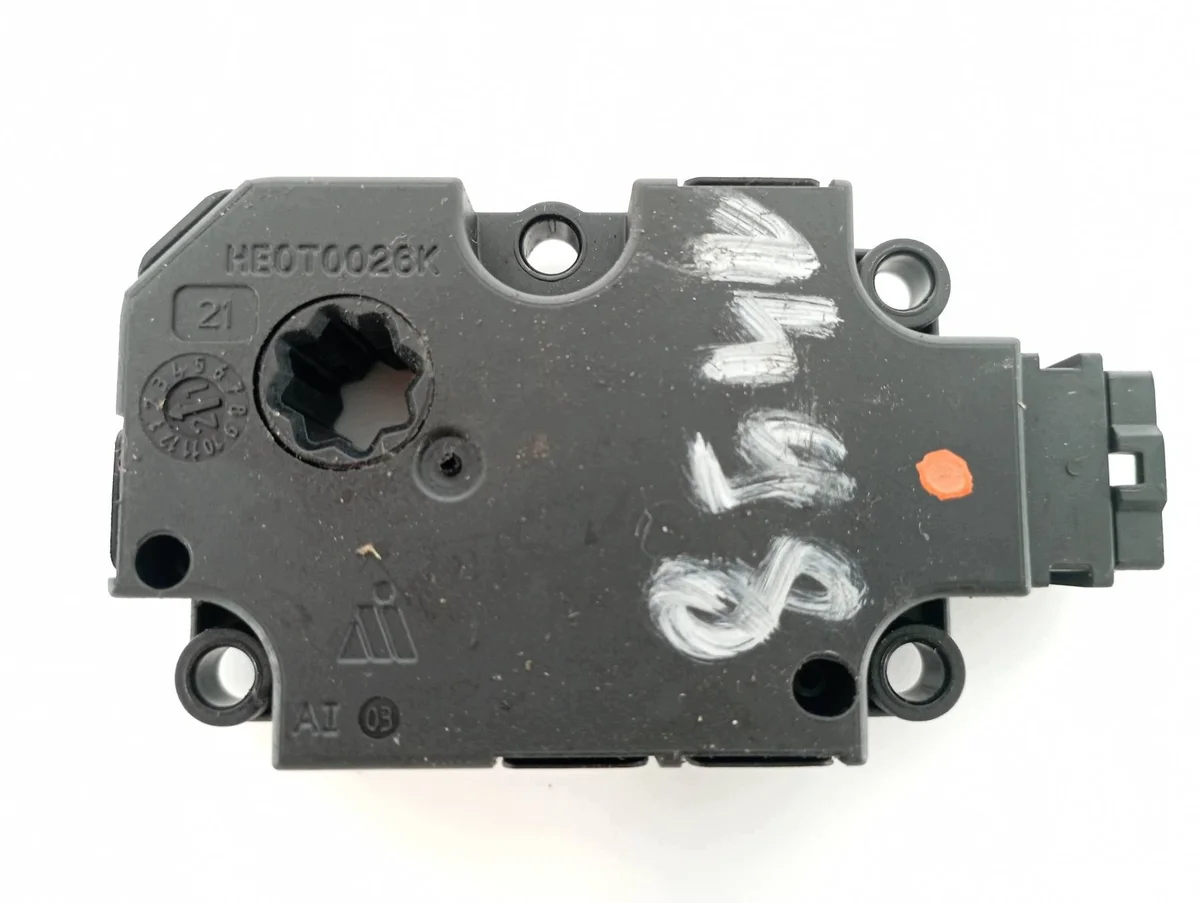 Motor do aquecedor Audi A6 C8 ET416003 image 4
